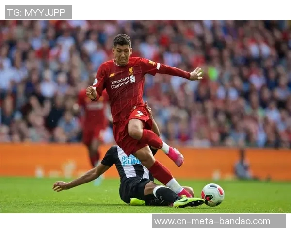 利物浦在英超展现控球优势面对中低位防守的战术解析